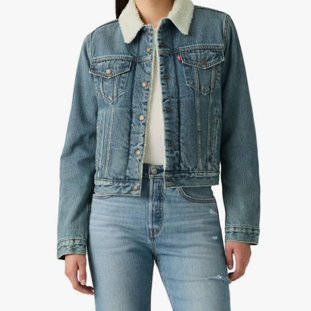 Levi's Women's Original Sherpa Trucker Jacket